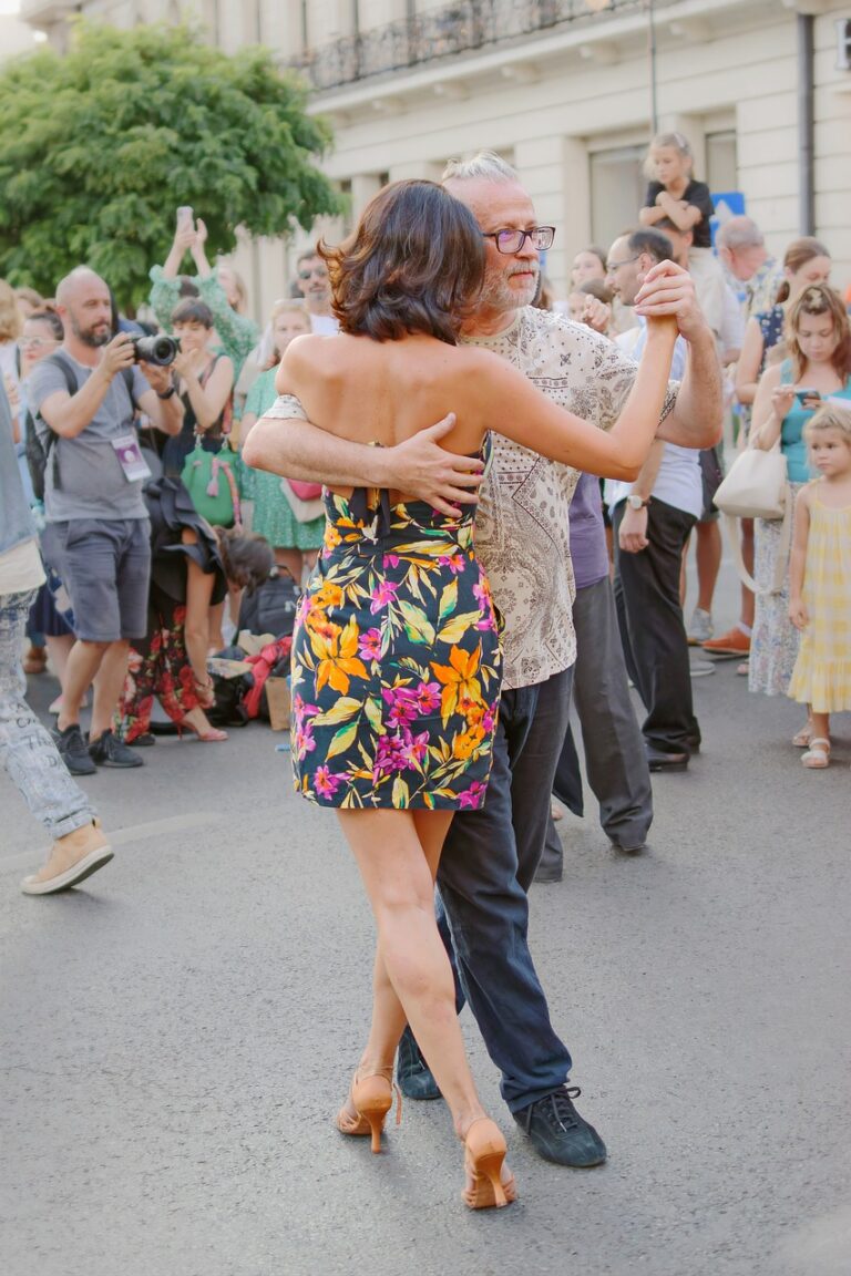 couple, dancing, street-8219519.jpg